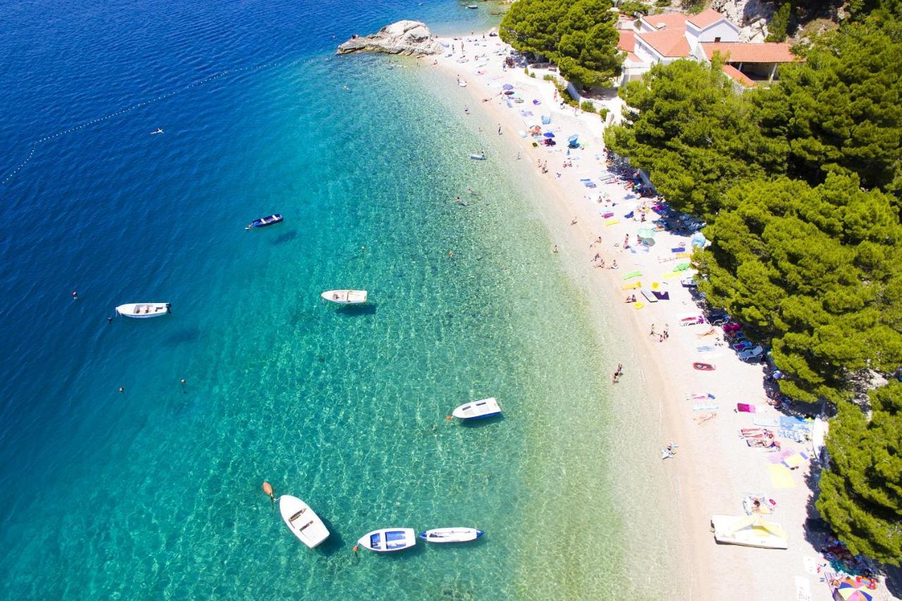 Apartments With A Parking Space Brela, Makarska - 16603 Extérieur photo
