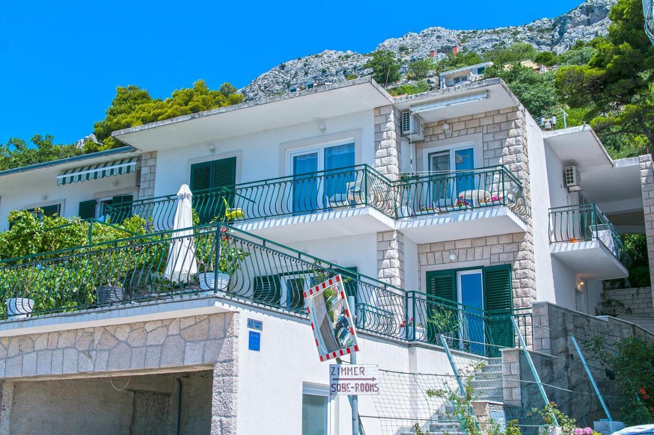 Apartments With A Parking Space Brela, Makarska - 16603 Extérieur photo