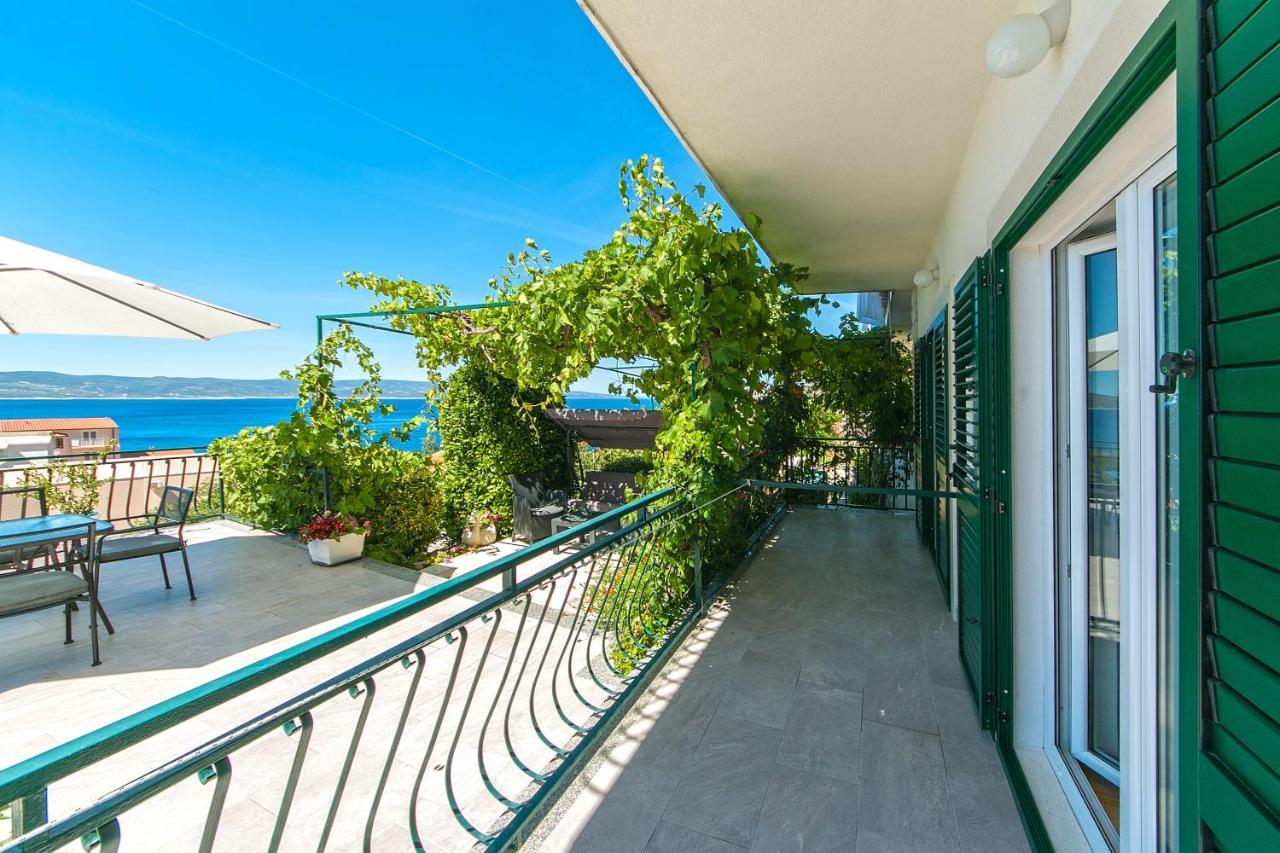 Apartments With A Parking Space Brela, Makarska - 16603 Extérieur photo