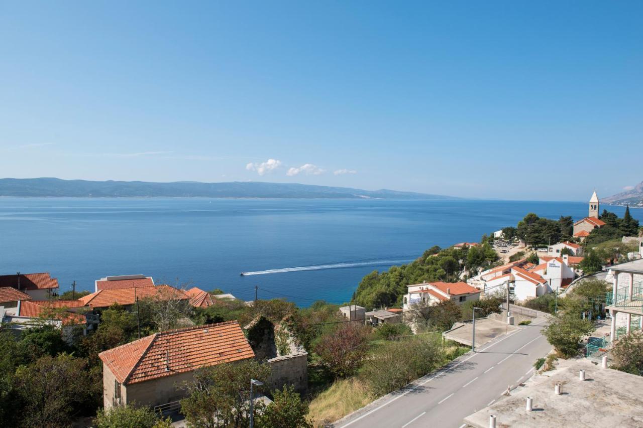 Apartments With A Parking Space Brela, Makarska - 16603 Extérieur photo